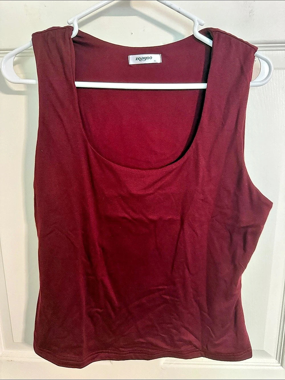 zeagoo Tank Top in Red Size XL Like New